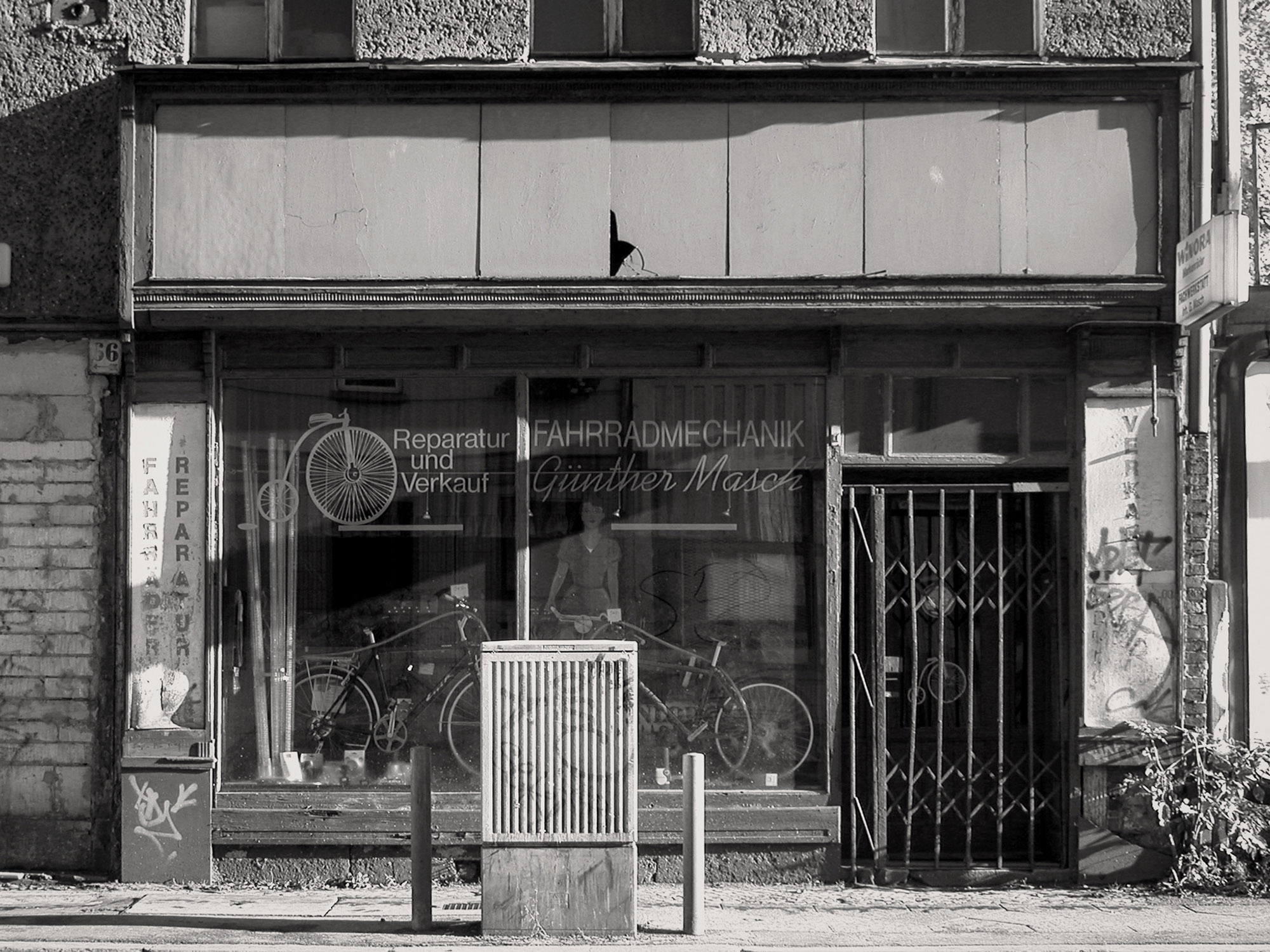 Christoph Radke, Berlin, Rosenthaler Straße, 2001